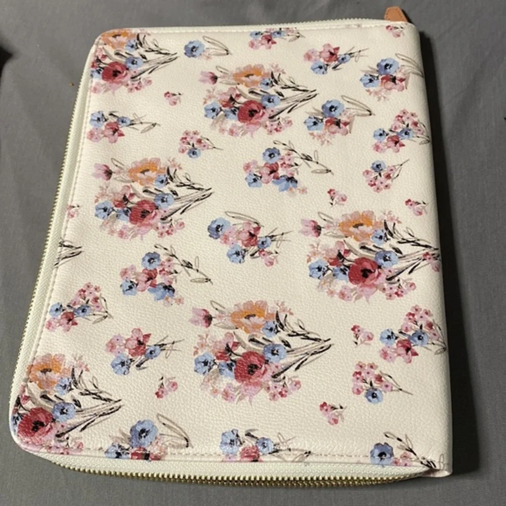 Matilda Jane On the Go Floral Tech Organizer Tablet Case Vegan Leather NWT
